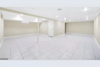 585 Mount Prospect Ave, Clifton, NJ 07012 - Photo 32