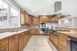 585 Mt Prospect Ave, Clifton, NJ 07012 - Photo 16
