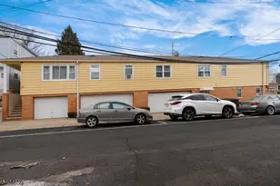 391 Ave E, Bayonne, NJ 07002 - Photo 34