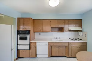 5 Clare Ct, Manville, NJ 08835 - Photo 10