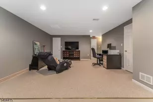 10 Penny Ln, Raritan Township, NJ 08822 - Photo 24