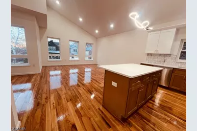 121 Osborne Ter, Newark, NJ 07108 - Photo 12