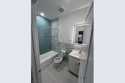 121 Osborne Ter, Newark, NJ 07108 - Photo 10