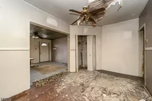 368 Thomas St, Phillipsburg, NJ 08865 - Photo 8