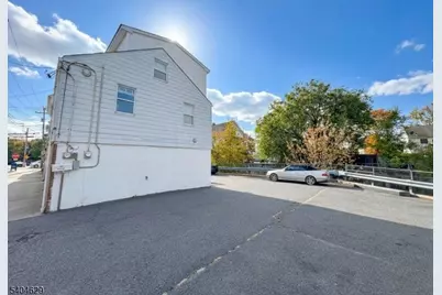 85 Berkshire Ave, Paterson, NJ 07502 - Photo 2