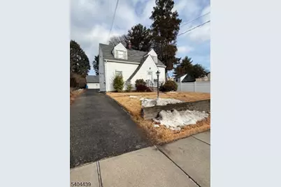 136 Roosevelt Ave, Clifton, NJ 07011 - Photo 2