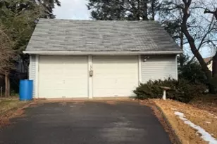 136 Roosevelt Ave, Clifton, NJ 07011 - Photo 16