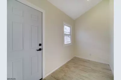 50 Hillyer St, Orange, NJ 07050 - Photo 10