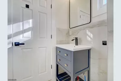 50 Hillyer St, Orange, NJ 07050 - Photo 14