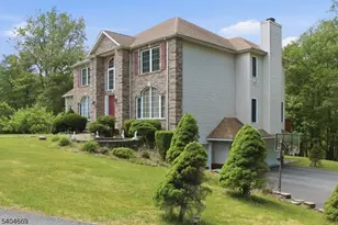 6 Andre Ct, Hardyston Township, NJ 07416 - Photo 2