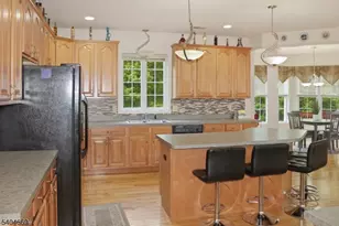 6 Andre Ct, Hardyston Township, NJ 07416 - Photo 10