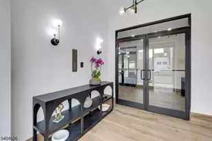 255 Ridge Rd, Lyndhurst Township, NJ 07071 - Photo 2