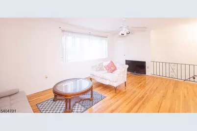 187 Evergreen #4B, Edison, NJ 08837 - Photo 2
