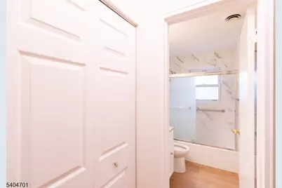 187 Evergreen #4B, Edison, NJ 08837 - Photo 24