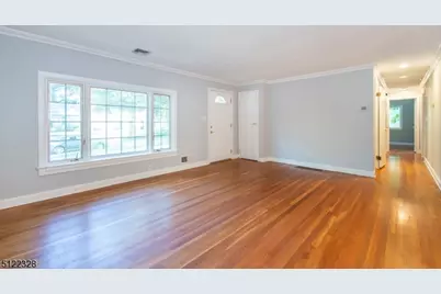 93 Irving Ave, Livingston, NJ 07039 - Photo 4