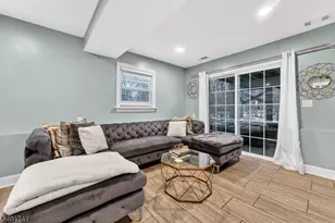 179 Phillips Rd, Franklin Township, NJ 08873 - Photo 32