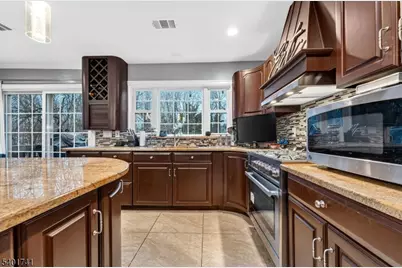 179 Phillips Rd, Franklin Township, NJ 08873 - Photo 16