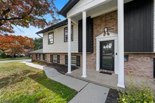 418 Liggett Blvd, Pohatcong Township, NJ 08865 - Photo 4