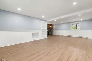 418 Liggett Blvd, Pohatcong Township, NJ 08865 - Photo 38