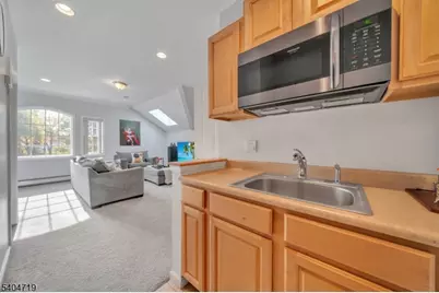 73 Big Piece Rd, Fairfield, NJ 07004 - Photo 30