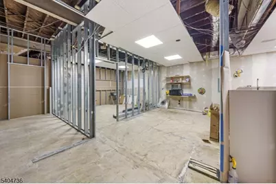 9 W Stimpson Ave, Linden, NJ 07036 - Photo 14