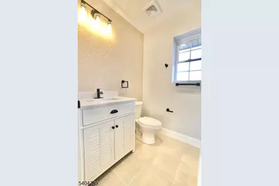 236-238 Keer Ave, Newark, NJ 07112 - Photo 14