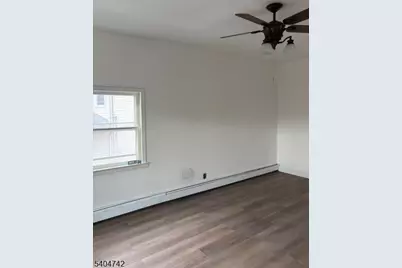 58 Rosalie Ave, Clifton, NJ 07011 - Photo 2