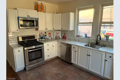 45 Finlay Pl, Newark, NJ 07106 - Photo 1