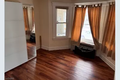 45 Finlay Pl, Newark, NJ 07106 - Photo 6