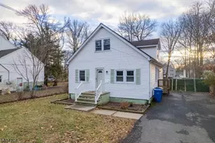 746 Spruce Rd, North Brunswick Township, NJ 08902 - Photo 2