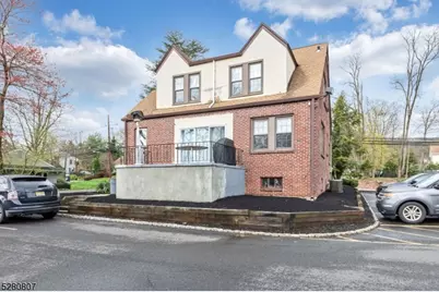 153 Stirling Rd, Watchung, NJ 07069 - Photo 2