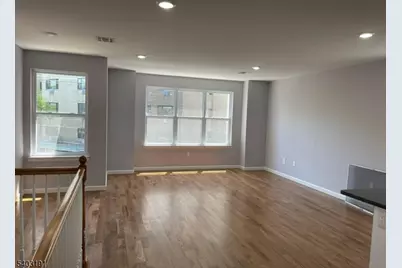 201 Schuyler Ave, Newark, NJ 07112 - Photo 6