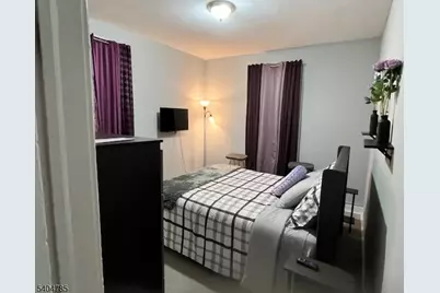 42 Harding Ter, Newark, NJ 07112 - Photo 6