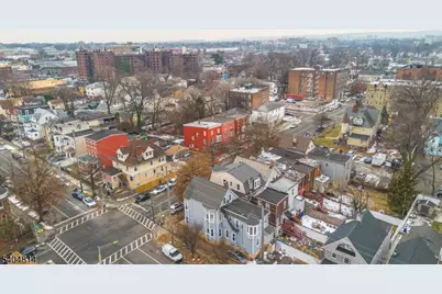 267 6th Ave W, Newark, NJ 07107 - Photo 22