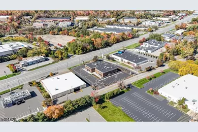 1 Lethbridge Plz, Mahwah, NJ 07430 - Photo 14