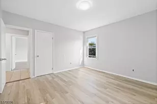 296 N Maple Ave, East Orange, NJ 07017 - Photo 14