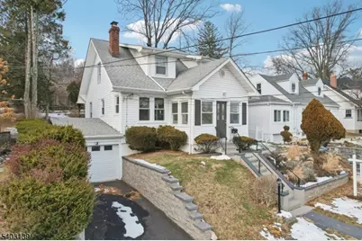 55 Roosevelt Ave, West Orange Township, NJ 07052 - Photo 2