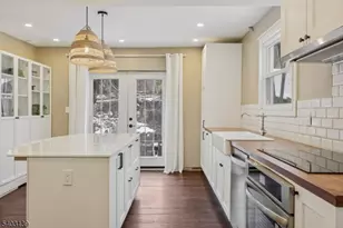 55 Roosevelt Ave, West Orange Township, NJ 07052 - Photo 8