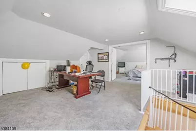 207 Eileen Dr, Cedar Grove, NJ 07009 - Photo 20