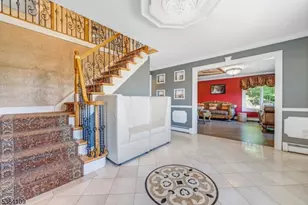 207 Eileen Dr, Cedar Grove, NJ 07009 - Photo 4