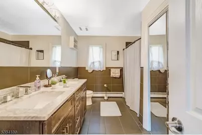 207 Eileen Dr, Cedar Grove, NJ 07009 - Photo 16