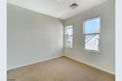 210 Maple Ave, Linden, NJ 07036 - Photo 18