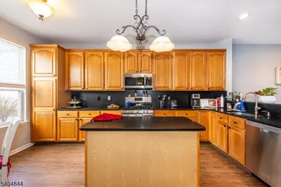 7 Hornbeam Way, Hardyston Township, NJ 07419 - Photo 12