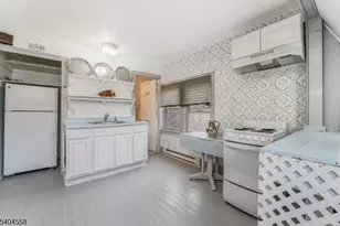 400 Church St, Hackettstown, NJ 07840 - Photo 8