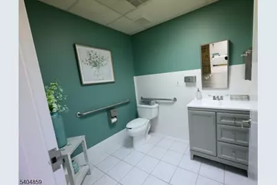 504 Hamburg Tpke B102, Wayne, NJ 07470 - Photo 6