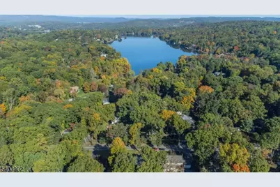 45 Indian Rd, Wayne, NJ 07470 - Photo 28