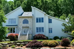 19 Lea Pl, Rockaway Township, NJ 07866 - Photo 2