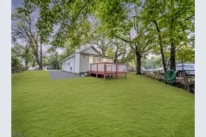 208 Fayette Ave, Wayne, NJ 07470 - Photo 20