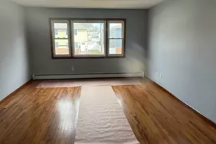 892 Hobson St, Union Township, NJ 07083 - Photo 2