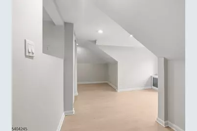 33 Robertson Rd, West Orange Township, NJ 07052 - Photo 26